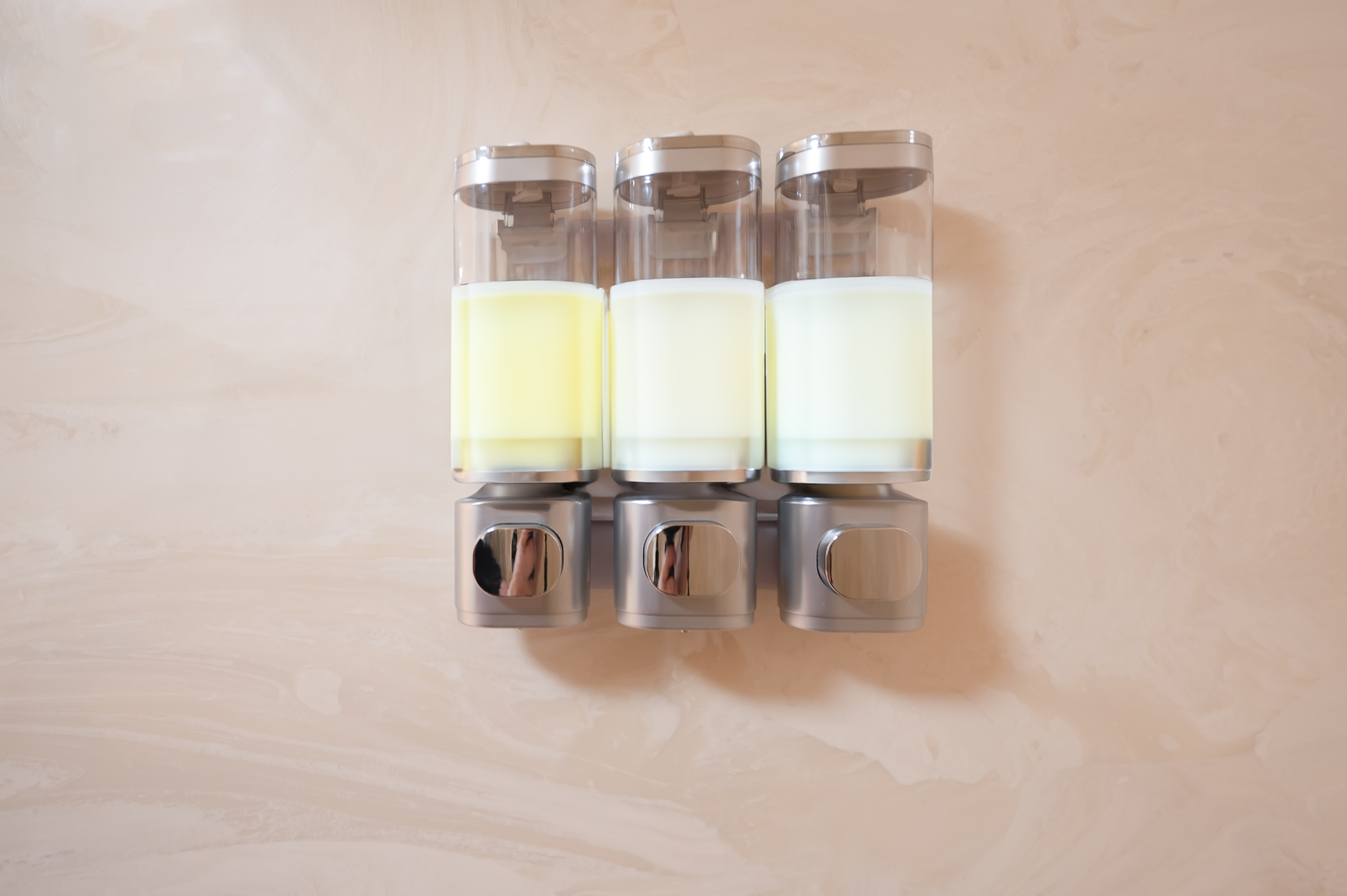 shampoo/conditioner/body wash